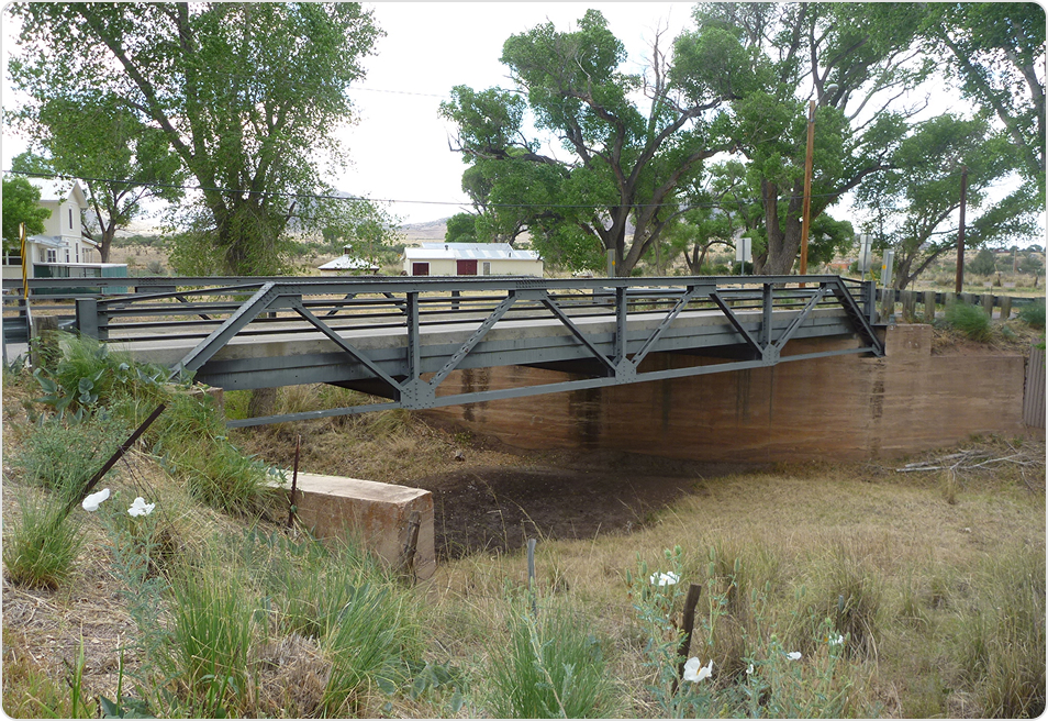 Side view of bridge